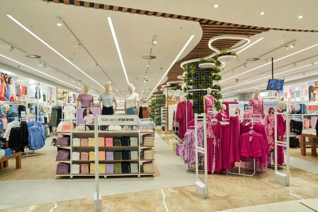 clothing store news